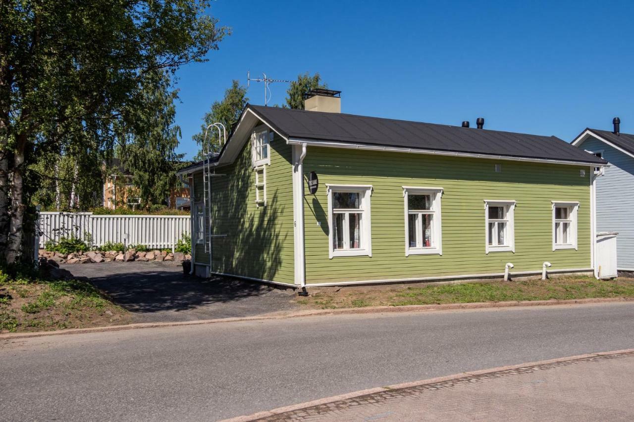 Pikisaari Guesthouse Uleåborg Exteriör bild