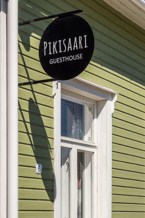 Pikisaari Guesthouse Uleåborg Exteriör bild